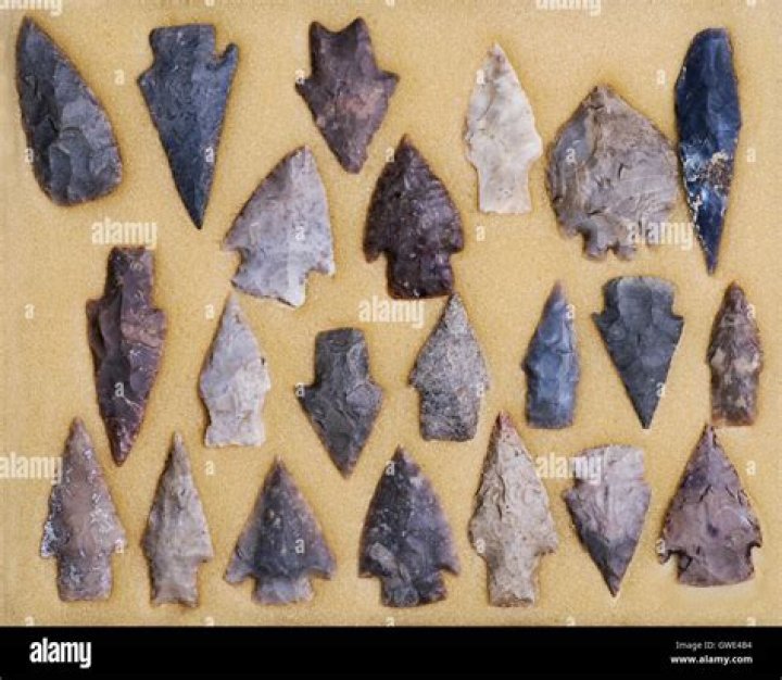 Are arrowheads naturally made?
