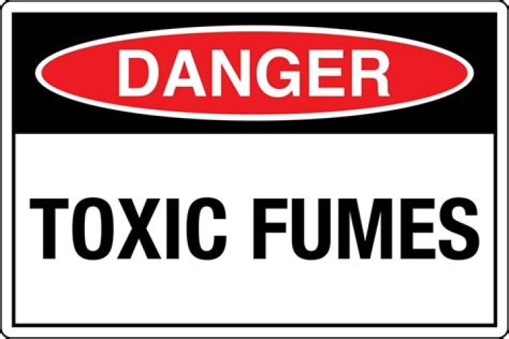 Are lead fumes toxic?