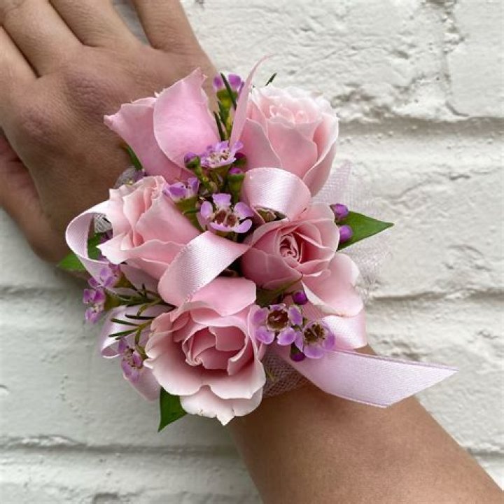 Can i get a corsage the day of prom?
