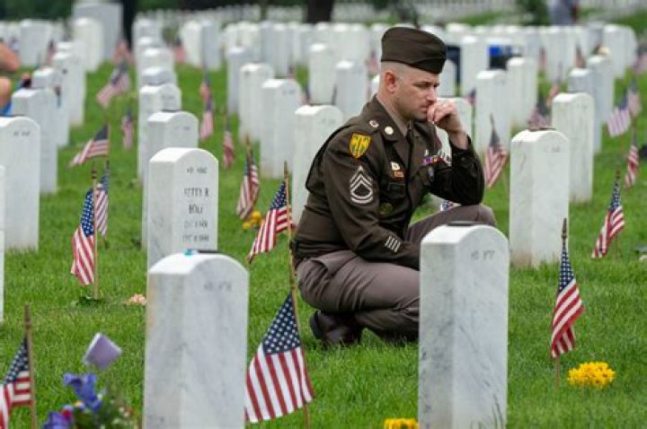 Did national cemeteries begin?