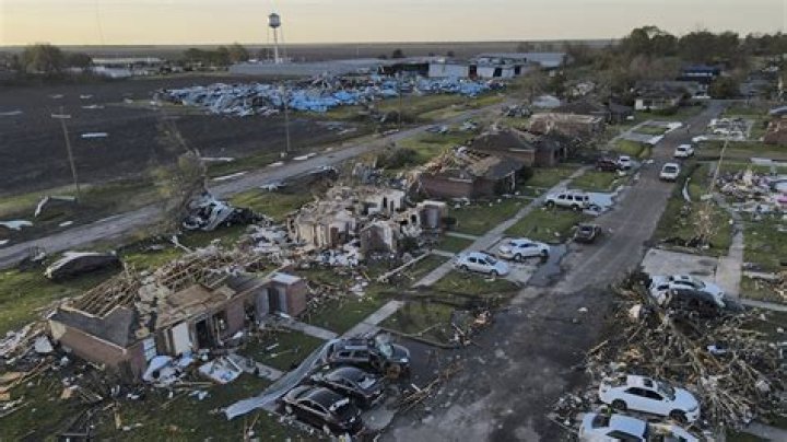 Did tornado hit ooltewah tn?