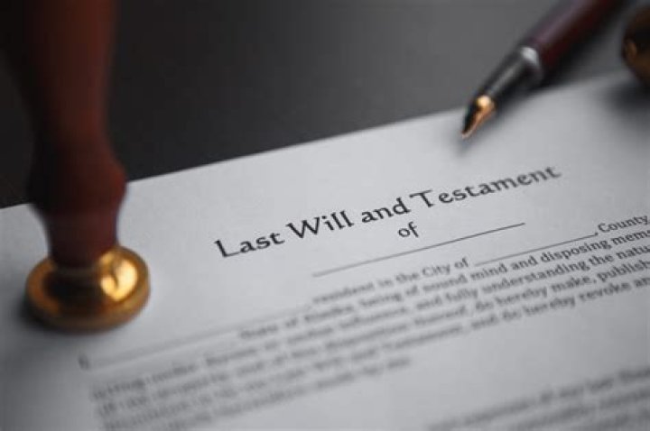 Does a will have to have 2 executors?