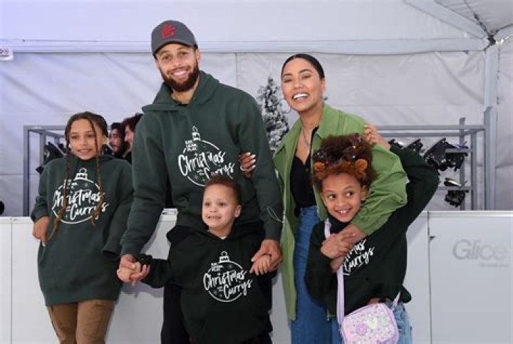 Does seth curry have a ring?