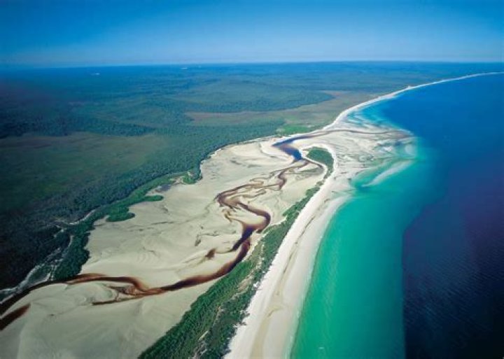 How big is fraser island?