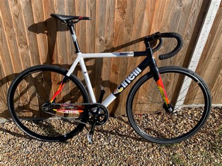 Is bike single speed?