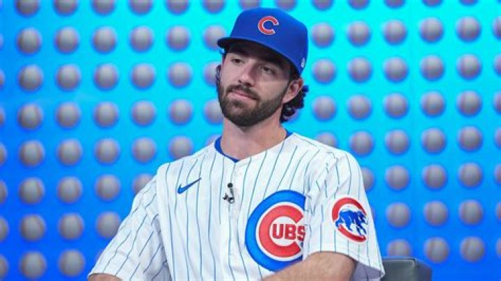Is derek dietrich on the cubs?