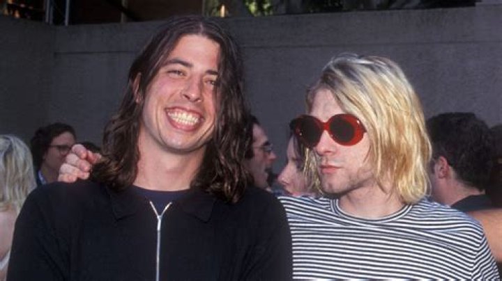 Was dave grohl kicked out of nirvana?