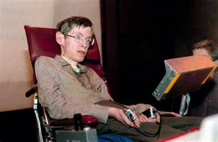Was stephen hawking always in a wheelchair?