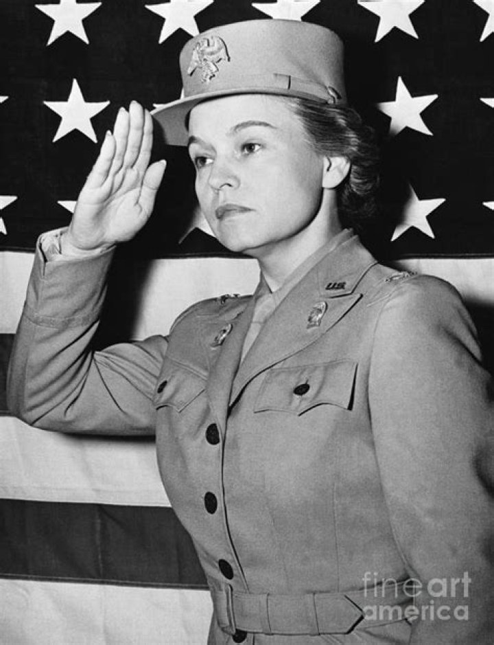 What did oveta culp hobby do?