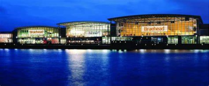 When does braehead shut?