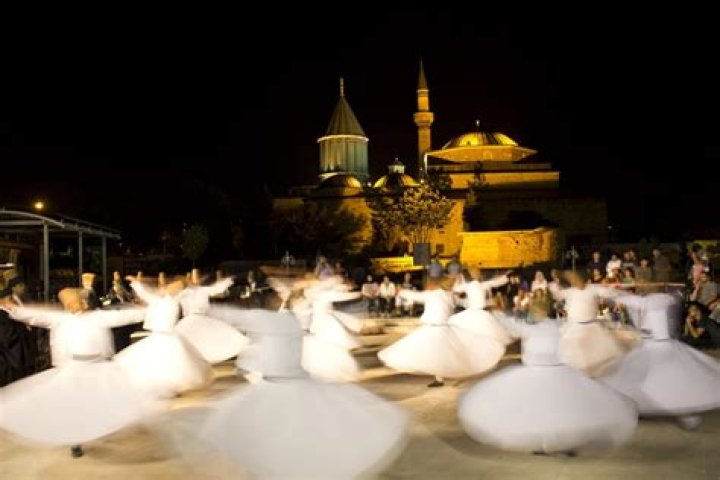 Where to see whirling dervishes in konya?