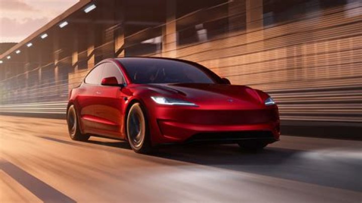 Which tesla has ludicrous mode?