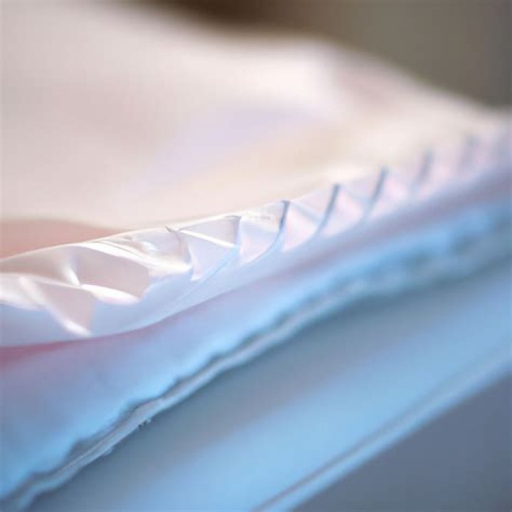 Will a crib sheet fit a kindermat?
