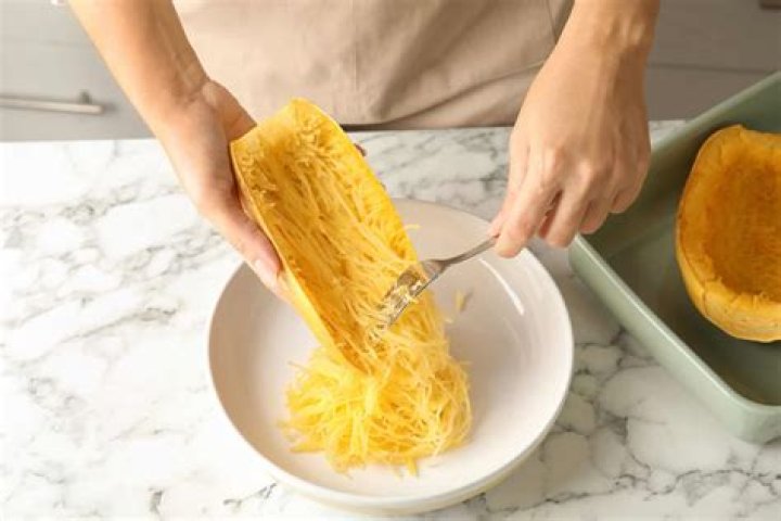 Will deer eat spaghetti squash?